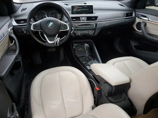 WBXHT3C34G5E48505 2016 BMW X1 - Image 8