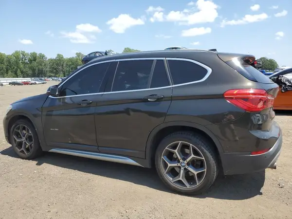 WBXHT3C34G5E51629 2016 BMW X1 - Image 2