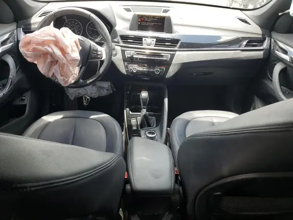 WBXHT3C34G5E54952 2016 BMW X1 - Image 8