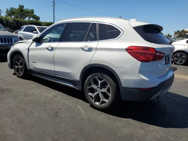 WBXHT3C34G5E55275 2016 BMW X1 - Image 2