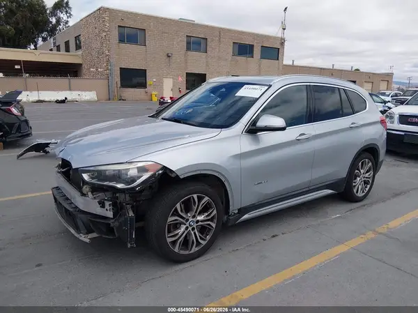 WBXHT3C34G5E55888 2016 BMW X1 - Image 2