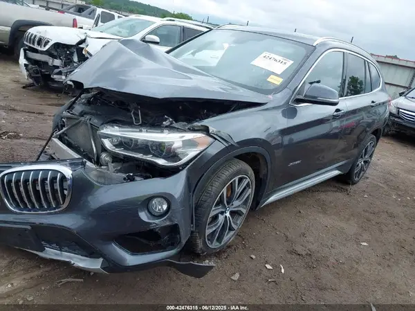 WBXHT3C34GP880240 2016 BMW X1 - Image 2