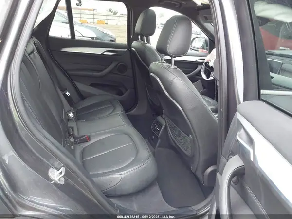 WBXHT3C34GP880240 2016 BMW X1 - Image 8