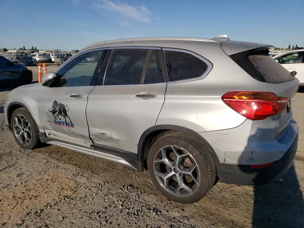 WBXHT3C34GP882652 2016 BMW X1 - Image 2