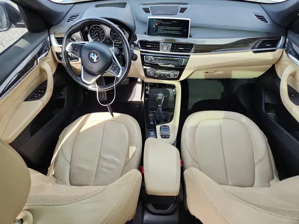 WBXHT3C34GP883428 2016 BMW X1 - Image 8