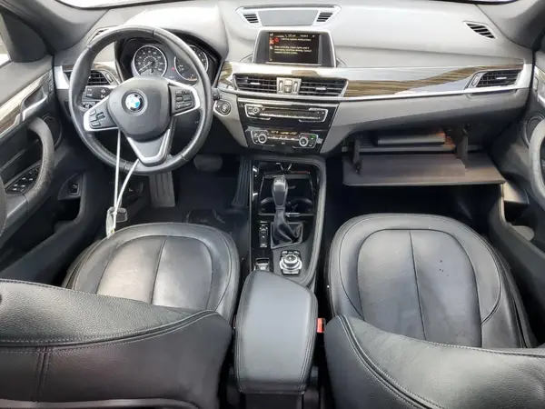 WBXHT3C34GP883624 2016 BMW X1 - Image 8