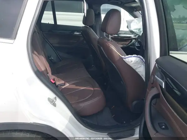 WBXHT3C34GP883672 2016 BMW X1 - Image 8