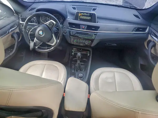 WBXHT3C34GP883719 2016 BMW X1 - Image 8