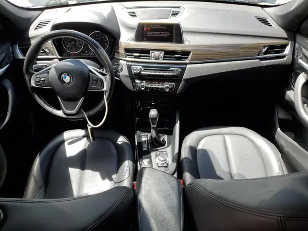 WBXHT3C34GP883767 2016 BMW X1 - Image 8