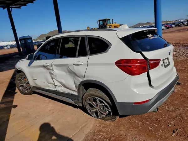 WBXHT3C34GP883915 2016 BMW X1 - Image 2