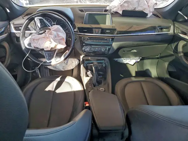 WBXHT3C34GP883915 2016 BMW X1 - Image 8