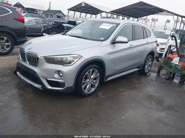 WBXHT3C34GP883932 2016 BMW X1 - Image 2