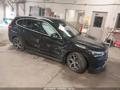 WBXHT3C34GP884207 2016 BMW X1