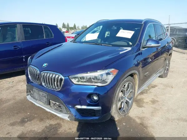 WBXHT3C34GP885261 2016 BMW X1 - Image 2