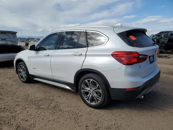 WBXHT3C34GP885308 2016 BMW X1 - Image 2