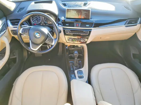 WBXHT3C34GP885406 2016 BMW X1 - Image 8