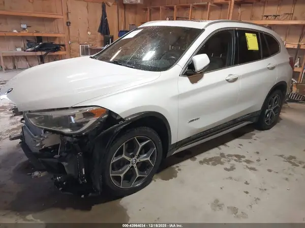 WBXHT3C34GP886166 2016 BMW X1 - Image 2