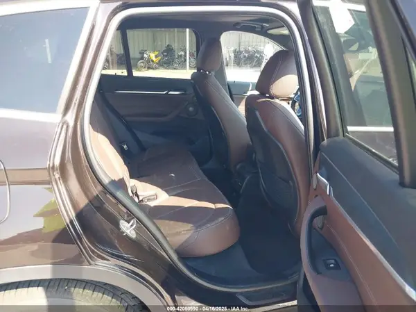 WBXHT3C34GP887608 2016 BMW X1 - Image 8