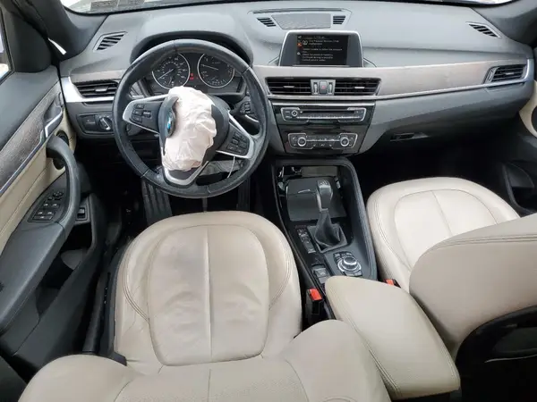 WBXHT3C34GP887625 2016 BMW X1 - Image 8
