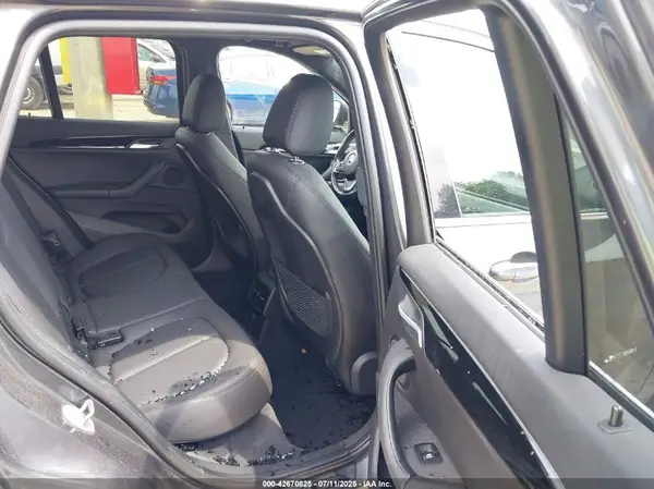 WBXHT3C34H5F70153 2017 BMW X1 - Image 8