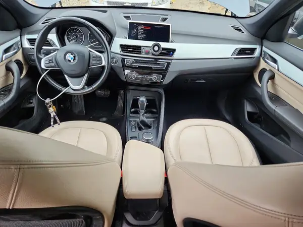 WBXHT3C34H5F76017 2017 BMW X1 - Image 8