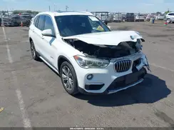 WBXHT3C34H5F76275 2017 BMW X1