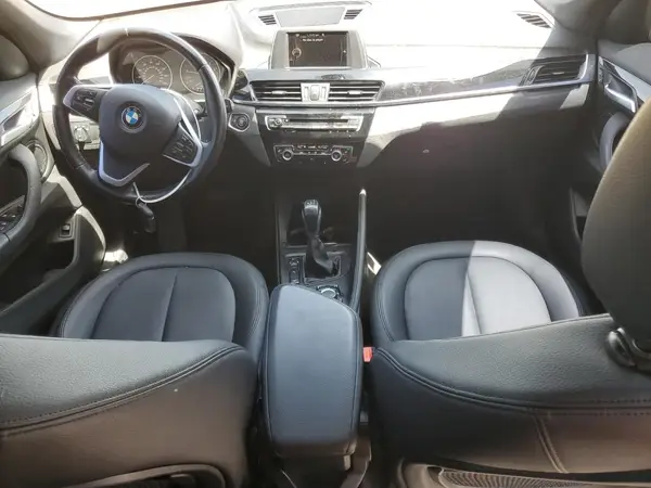 WBXHT3C34H5F76454 2017 BMW X1 - Image 8