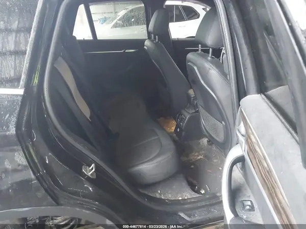 WBXHT3C34H5F77409 2017 BMW X1 - Image 8