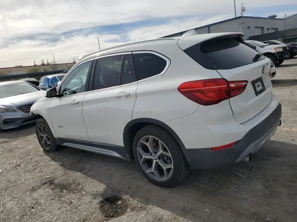WBXHT3C34H5F77927 2017 BMW X1 - Image 2