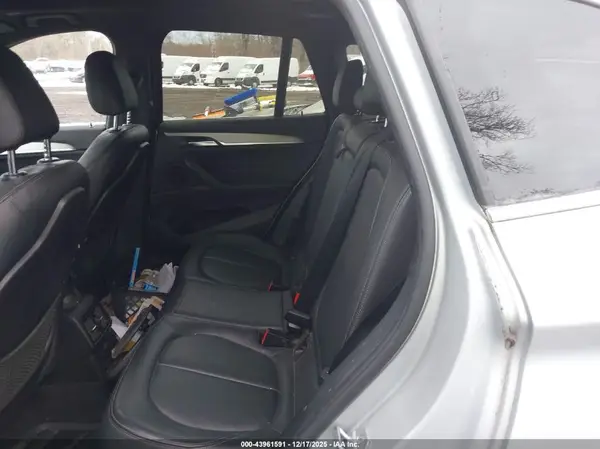 WBXHT3C34H5F78950 2017 BMW X1 - Image 8