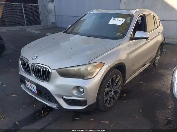 WBXHT3C34H5F81864 2017 BMW X1 - Image 2
