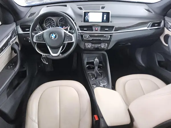 WBXHT3C34H5F81962 2017 BMW X1 - Image 8
