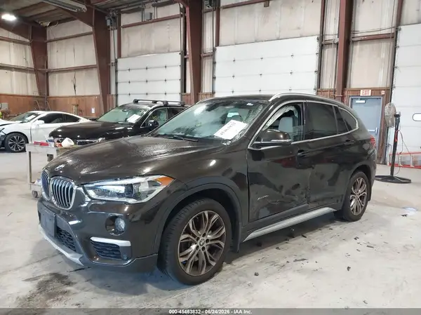 WBXHT3C34H5F85641 2017 BMW X1 - Image 2