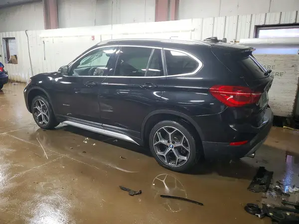 WBXHT3C34H5F86434 2017 BMW X1 - Image 2