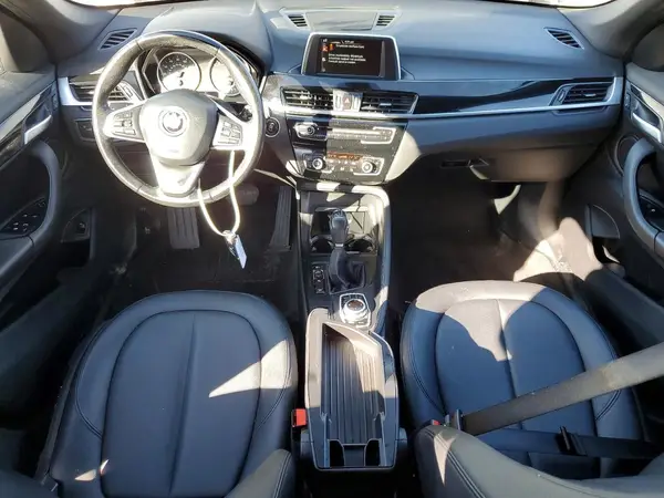 WBXHT3C34H5F87633 2017 BMW X1 - Image 8