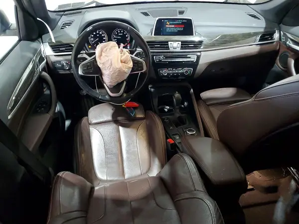 WBXHT3C34J3H30064 2018 BMW X1 - Image 7