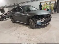 WBXHT3C34J3H30243 2018 BMW X1