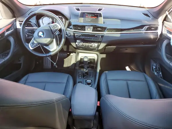 WBXHT3C34J3H33630 2018 BMW X1 - Image 8