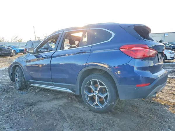 WBXHT3C34J5F88772 2018 BMW X1 - Image 2