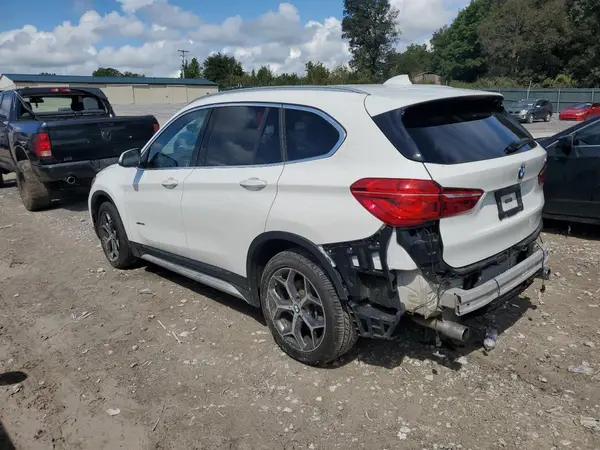 WBXHT3C34J5F89498 2018 BMW X1 - Image 2