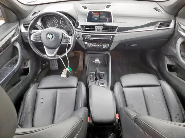 WBXHT3C34J5F89758 2018 BMW X1 - Image 8