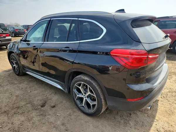 WBXHT3C34J5F91705 2018 BMW X1 - Image 2