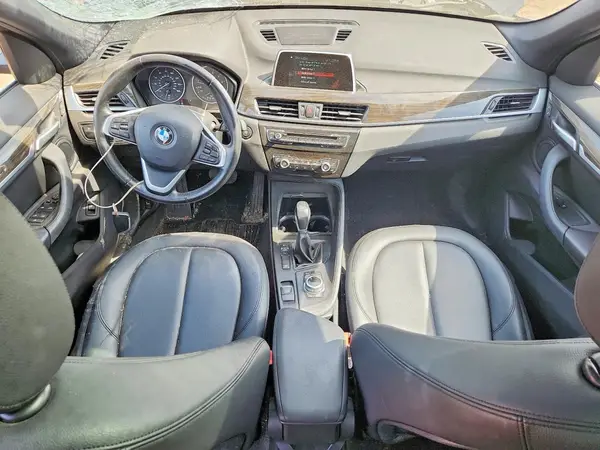 WBXHT3C34J5F91705 2018 BMW X1 - Image 8