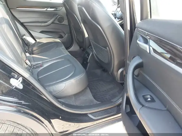 WBXHT3C34J5F93079 2018 BMW X1 - Image 8