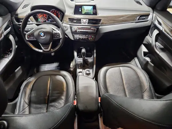 WBXHT3C34J5K21402 2018 BMW X1 - Image 8