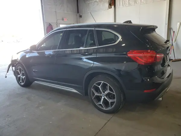 WBXHT3C34J5K25935 2018 BMW X1 - Image 2