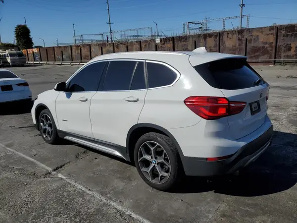 WBXHT3C34J5K26230 2018 BMW X1 - Image 2