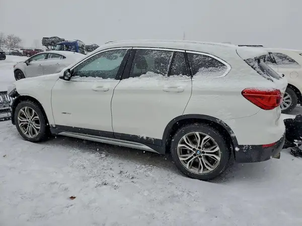 WBXHT3C34J5K26857 2018 BMW X1 - Image 2
