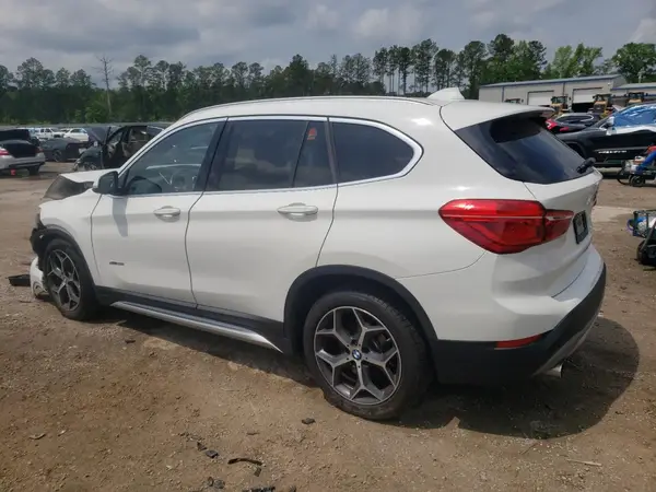 WBXHT3C34J5K29497 2018 BMW X1 - Image 2