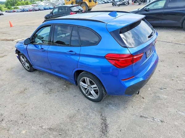 WBXHT3C34J5L25873 2018 BMW X1 - Image 2